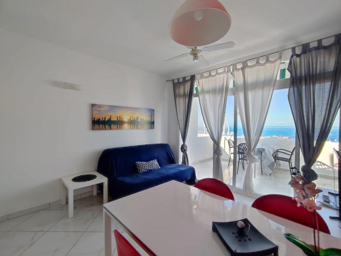 阿德耶Royal Ocean View Aloha Garden公寓 外观 照片